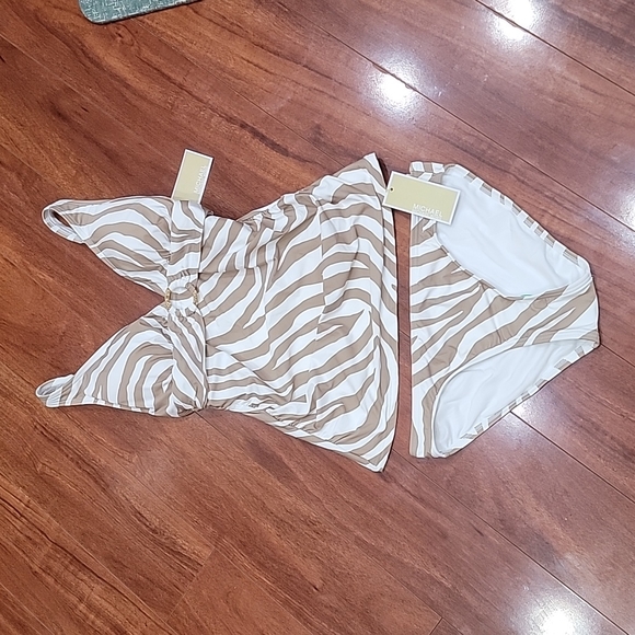 Michael Kors Other - NWT size S Michael Kors 2 pc tankini